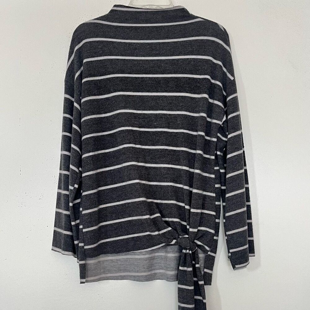 MOD Oversized Comfy Top Small Gray White Striped Long Sleeves Rayon Made in USA